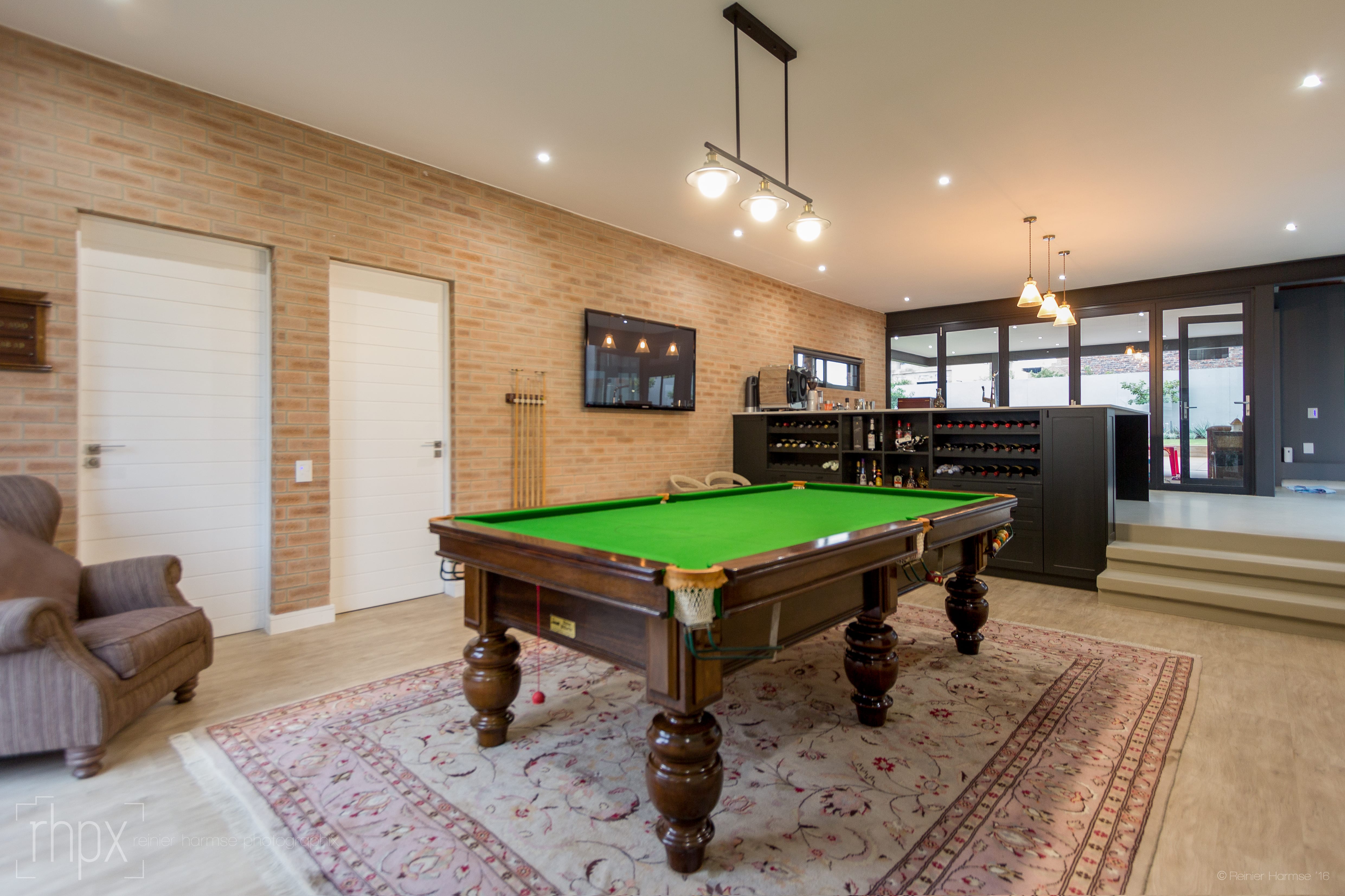 'Skyfall', 'Construction', 'Waterfall Estate'